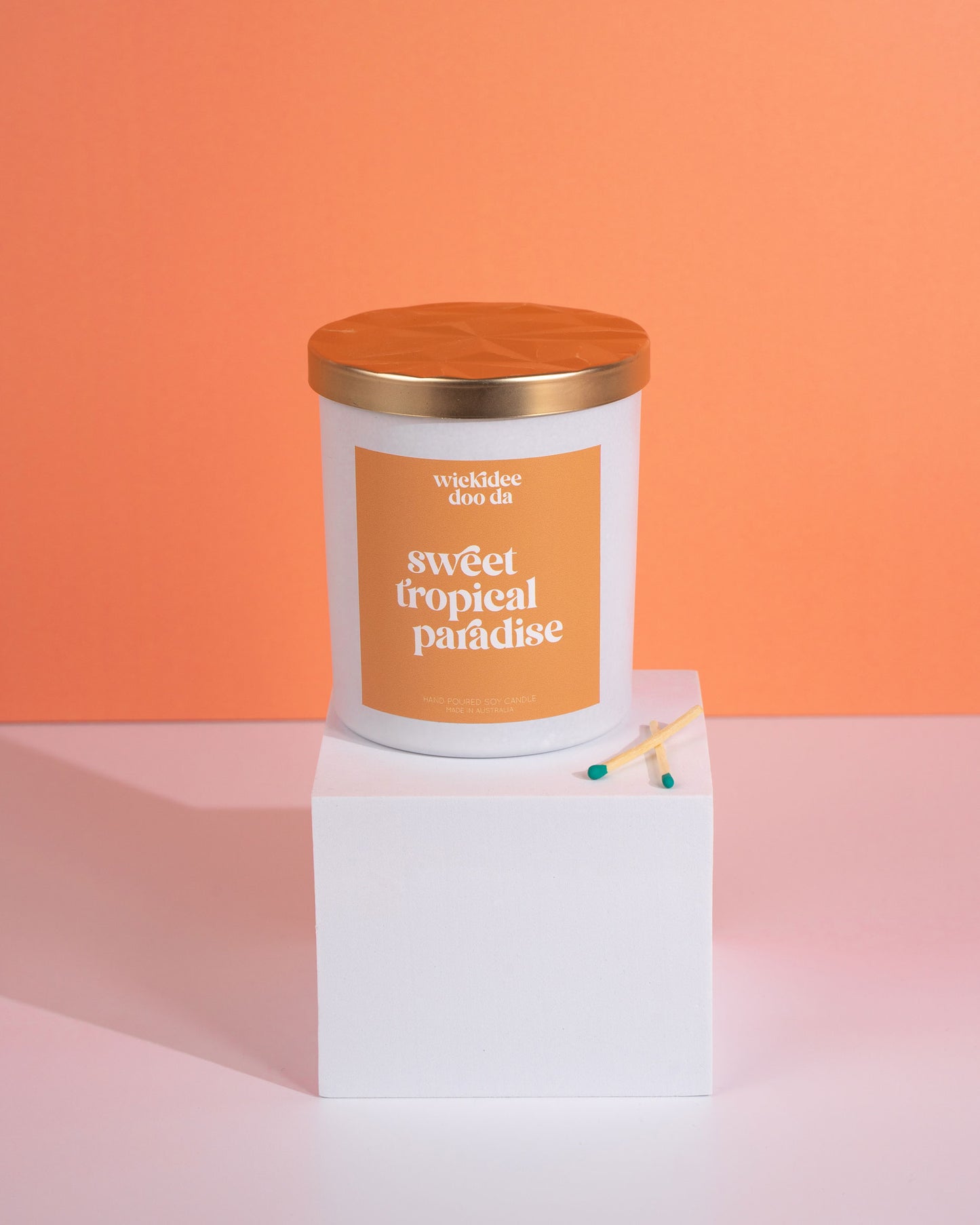 Sweet Tropical Paradise Soy Candle | Large